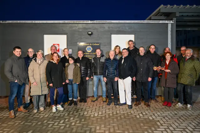 von links: Florian Wirl, Siegfried Weis, Beate Mayer, Stephen Knapp, Meike Wirl,  Britta Knapp, Brigitta Weis, Dr. Martin Westarp, Volker Mayer, Gerhard Ziegmann, Tanja Ehni, Florian Herrmann, Guido Berberich, Dr. Albert Brendle, Wolfgang Härtel, Markus Naun, Elke Clausmeier, Philipp Ehni, Alfred Meixner  
 | Foto: Waldemar Stockert
