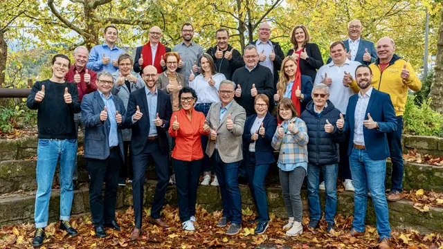 Starkes Team für den Stadtrat: Die 24 Kandidatinnen und Kandidaten der SPD Erlenbach-Mechenhard-Streit. 