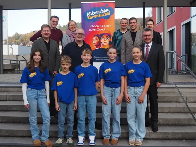 Offizieller Auftakt von „Mitmachen Ehrensache“ mit Landrat Dr. Achim Brötel, einer der beiden Schirmherren der Aktion, sowie Unterstützern, Kooperationspartnern und Schülerinnen und Schülern.


 | Foto: Landratsamt Neckar-Odenwald-Kreis