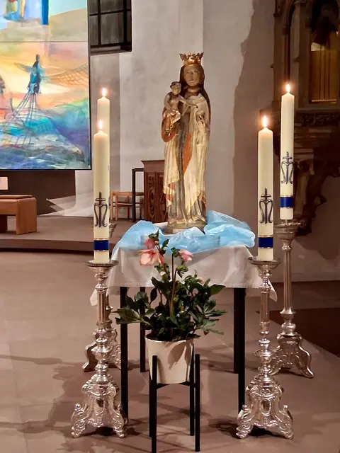 Das Gnadenbild der Staffelmadonna war im Altarraum aufgestellt | Foto: Thomas Bertlwieser