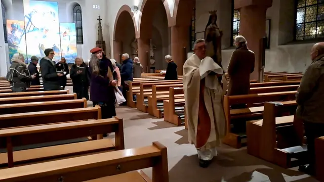 Kleine Prozession zurück an den Platz der Staffelmadonna | Foto: Martin Winkler