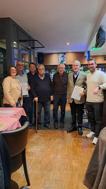 Carolin Straub und Steffen Häfner mit den Jubiliaren | Foto: Tanja Kerins