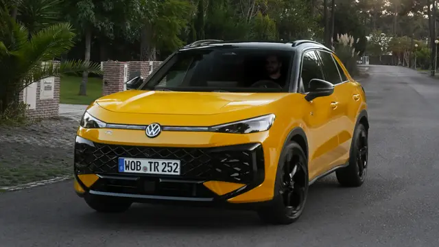 Energieverbrauch (kombiniert): 6,0 - 5,6 l / 100 km; CO₂-Emissionen (kombiniert): 136 - 128 g/km; CO₂-Klasse: E-F | Foto: Volkswagen Marketing Database