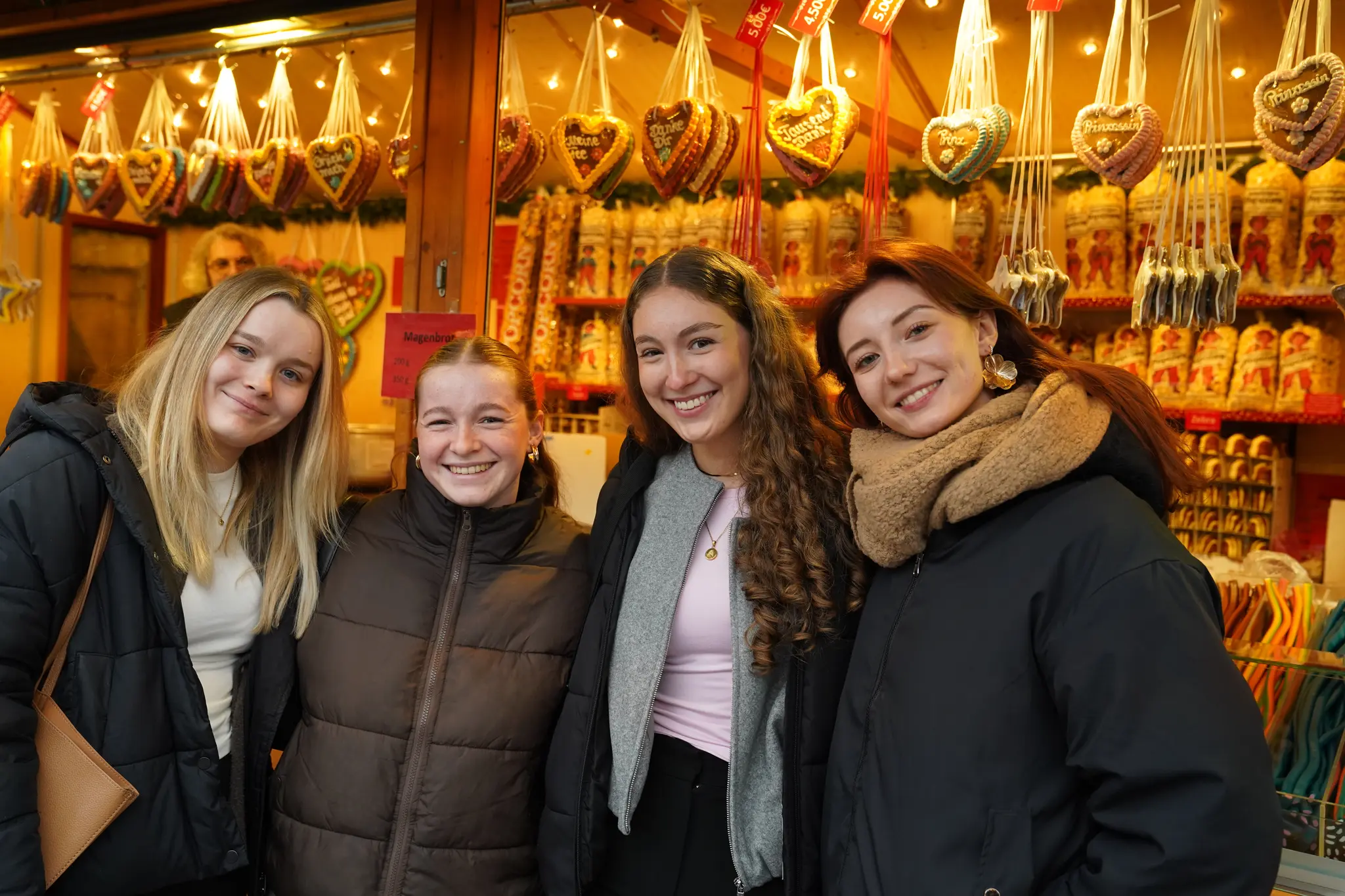 Weihnachtsmarkt-Aschaffenburg-28-11-2025