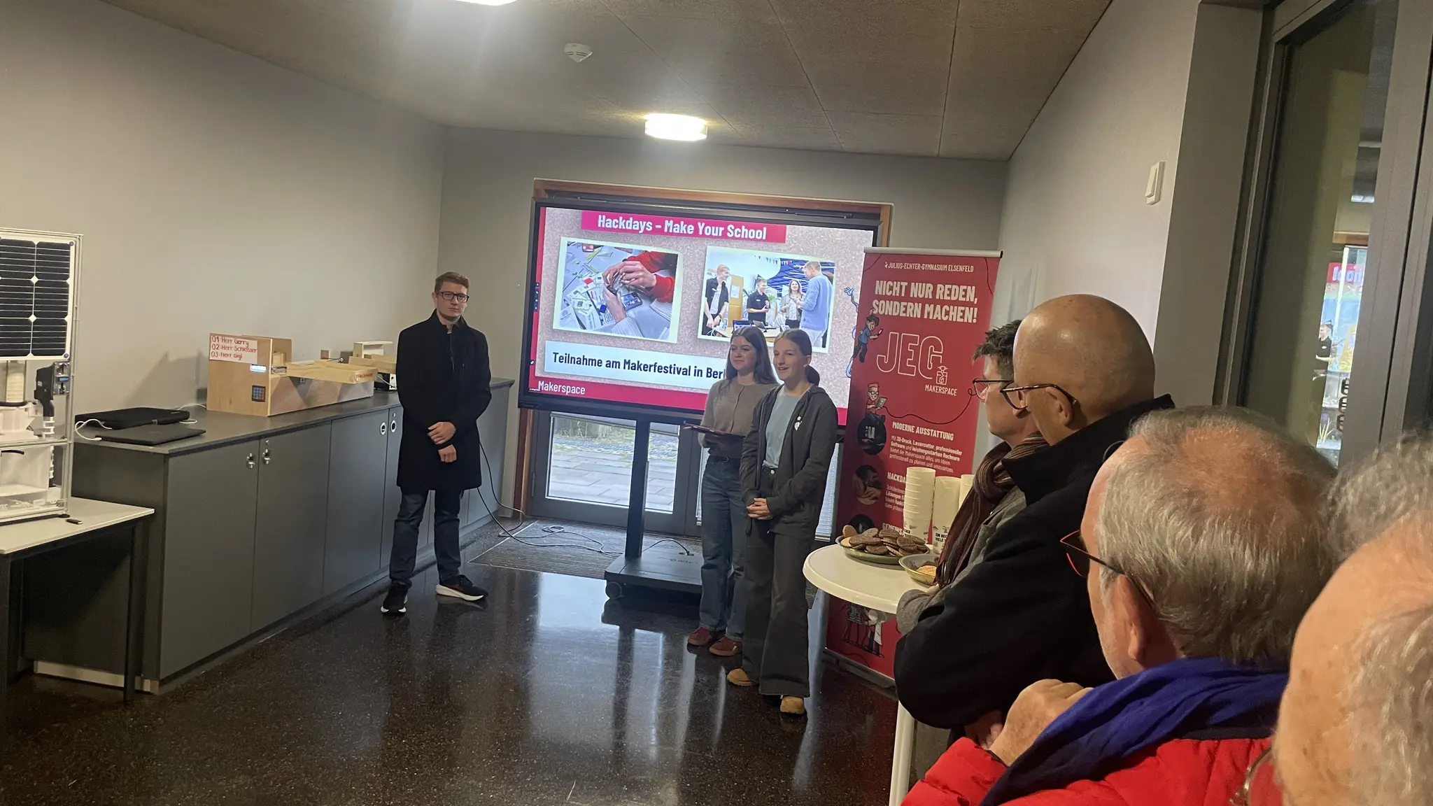 Feierliche-Einweihung-des-neuen-Makerspace-