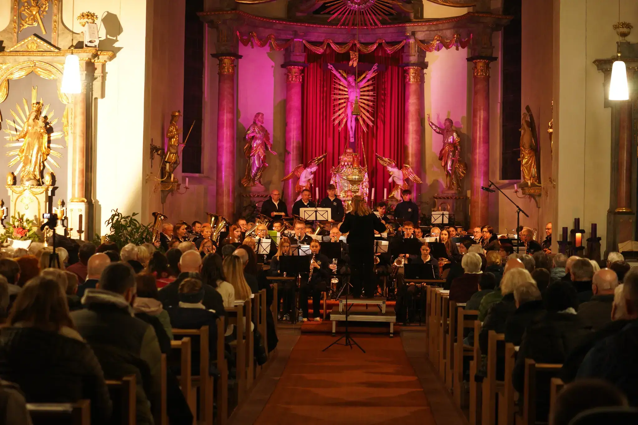 Konzert-50-Jahre-Gemeinde-Neunkirchen-begeistert-am-1-Advent