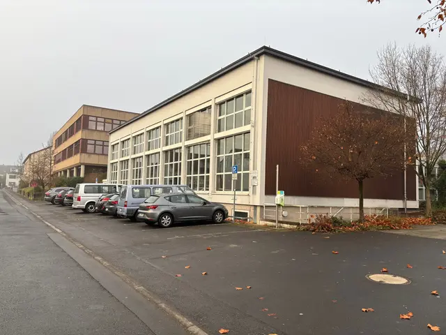 Die alte Sporthalle in Obernburg