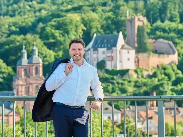 Björn Bartels Landratskandiat: „„Nur wenn wir mutige Unternehmensnachfolger gewinnen, können wir
unseren Mittelstand langfristig sichern.“ | Foto: Anna Hornstein