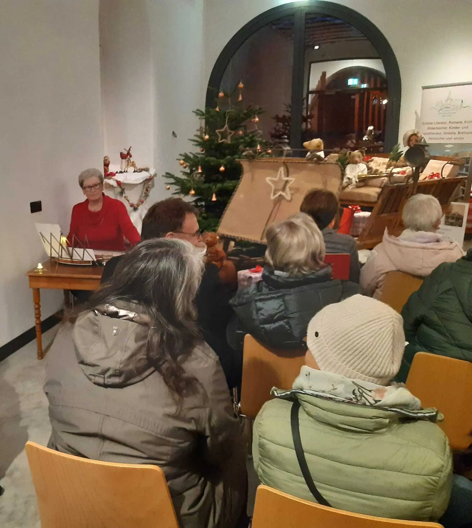 Stimmungsvolle-Adventsstunde-im-Alten-Rathaus