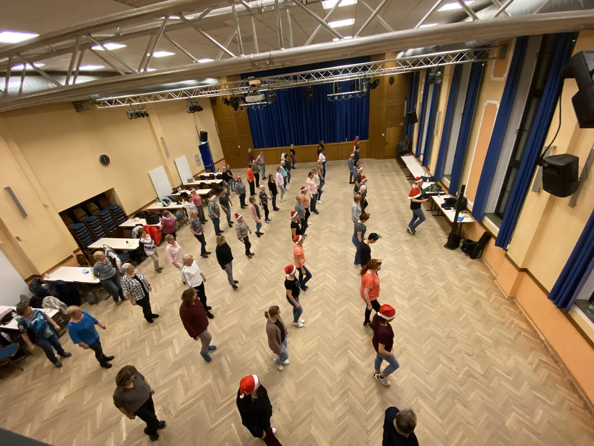 Tanzen-mit-Kevin-Henn