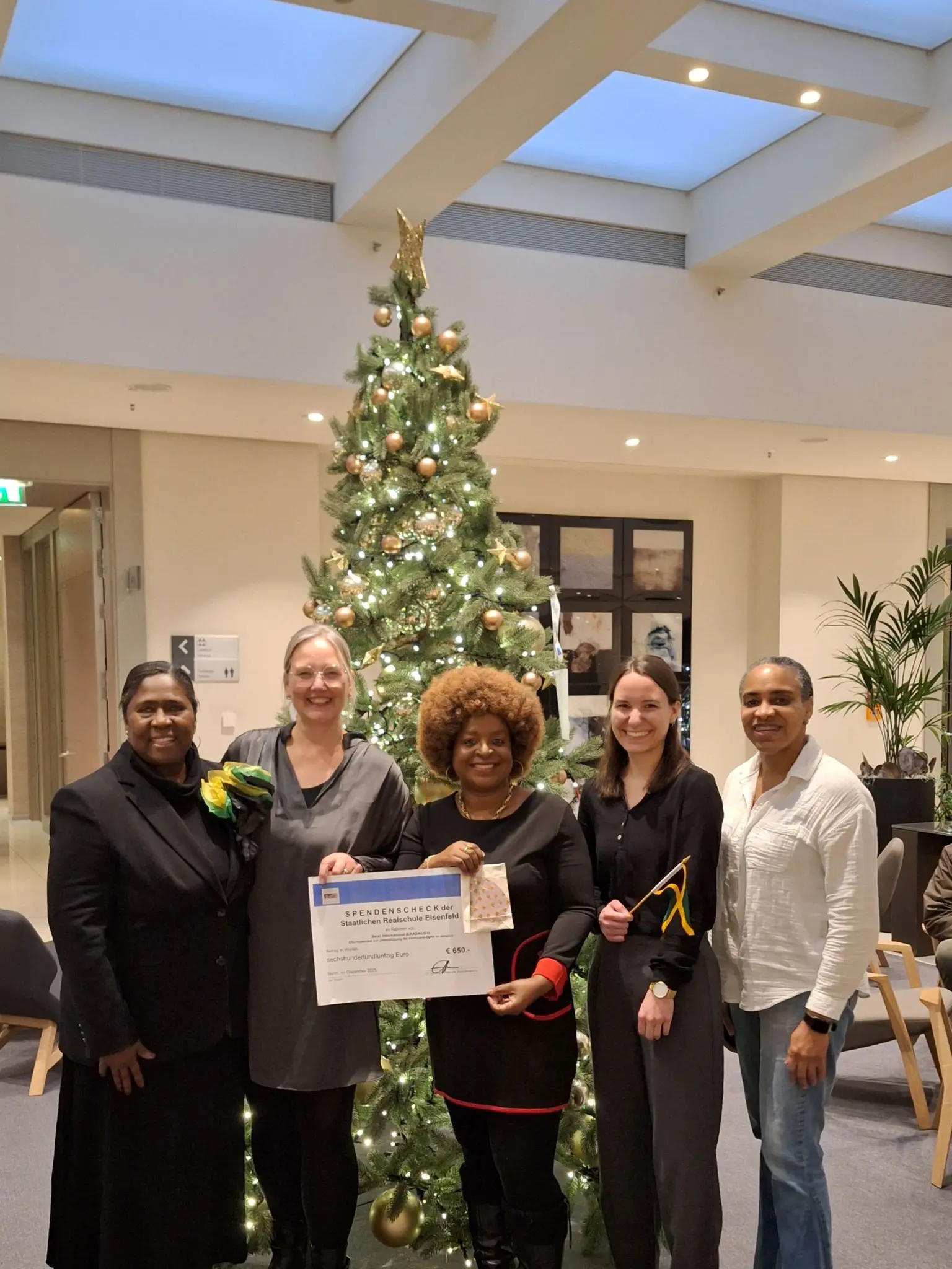 Gemeinsam-stark-Realschule-Elsenfeld-unterst-tzt-Jamaika-nach-Hurrikan-und-baut-weltweite-Partnerschaft-auf