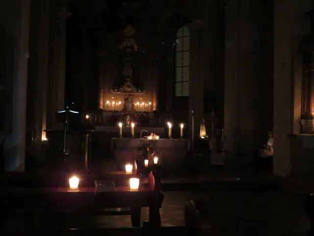 Messfeier zum Patrozinium "Mariä Empfängnis" als Lichtermesse in der Miltenberger Klosterkirche | Foto: Nina Reuling