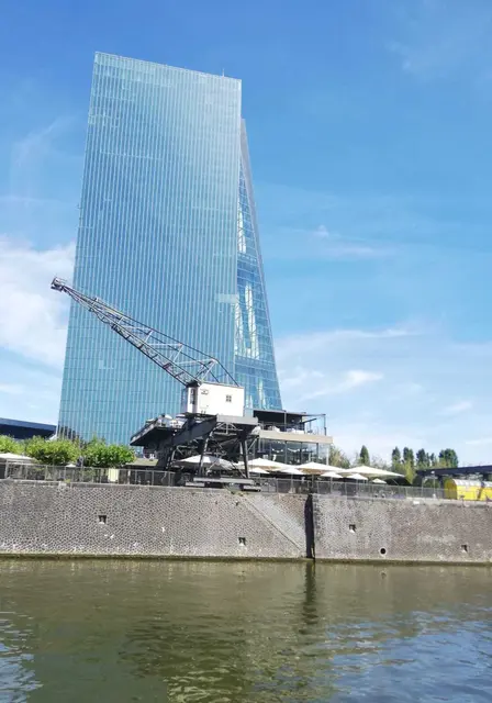 Die Europäische Zentralbank in Frankfurt | Foto: Uschi Protzek