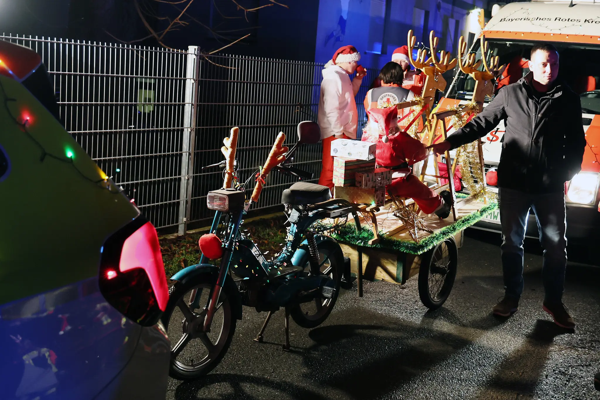 Lichterfahrt-in-Gro-ostheim-am-14-12-2025