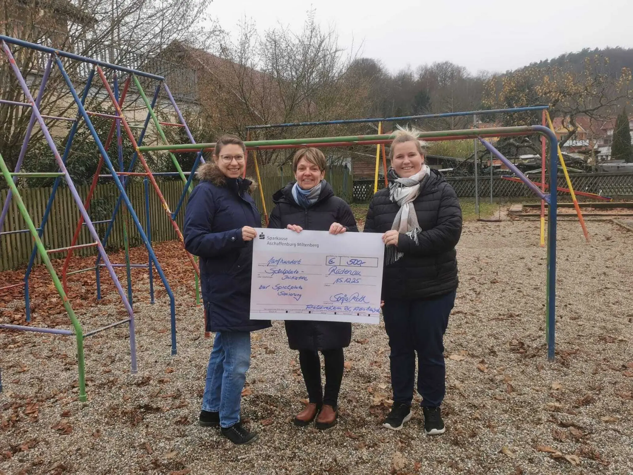 Gemeinsam-f-r-die-Kleinsten-Sparkasse-f-rdert-Spielplatz-Initiative