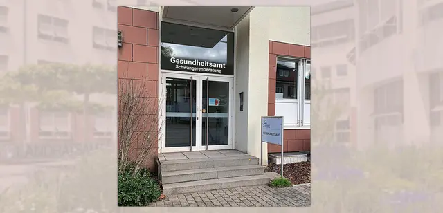 Die Schuleingangsuntersuchungen finden seit Herbst 2025 ausschließlich im Gesundheitsamt Miltenberg statt. | Foto: © LRA MIL