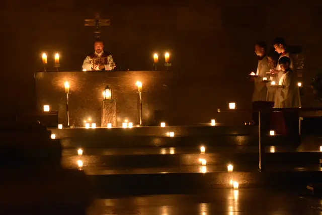 Das Friedenslicht aus Betlehem am 3. Rorategottesdienst am 19.12.2025 in St. Margareta Bürgstadt | Foto: Martin Scharbert