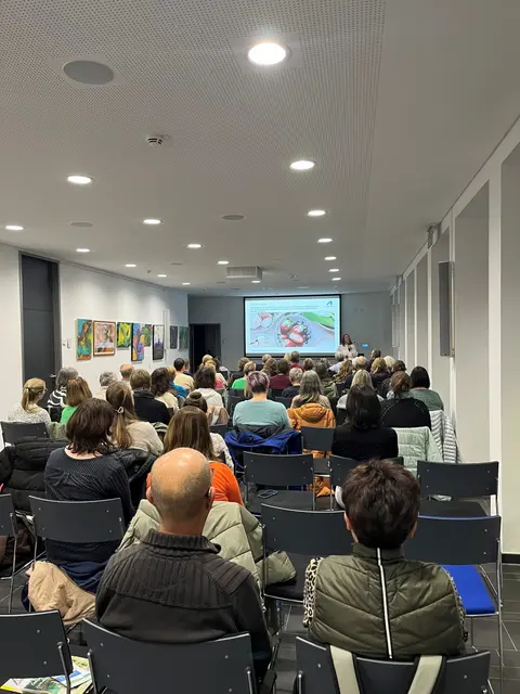 Auf großes Interesse stieß auch der letzte Vortrag der diesjährigen Wissensreihe zum Thema „Welchen Einfluss hat die Ernährung auf unsere Psyche?“ am 11. Dezember im Landratsamt in Mosbach. Das Programm für kommendes Jahr wird von den Verantwortlichen bereits ausgearbeitet. | Foto: Landratsamt Neckar-Odenwald-Kreis