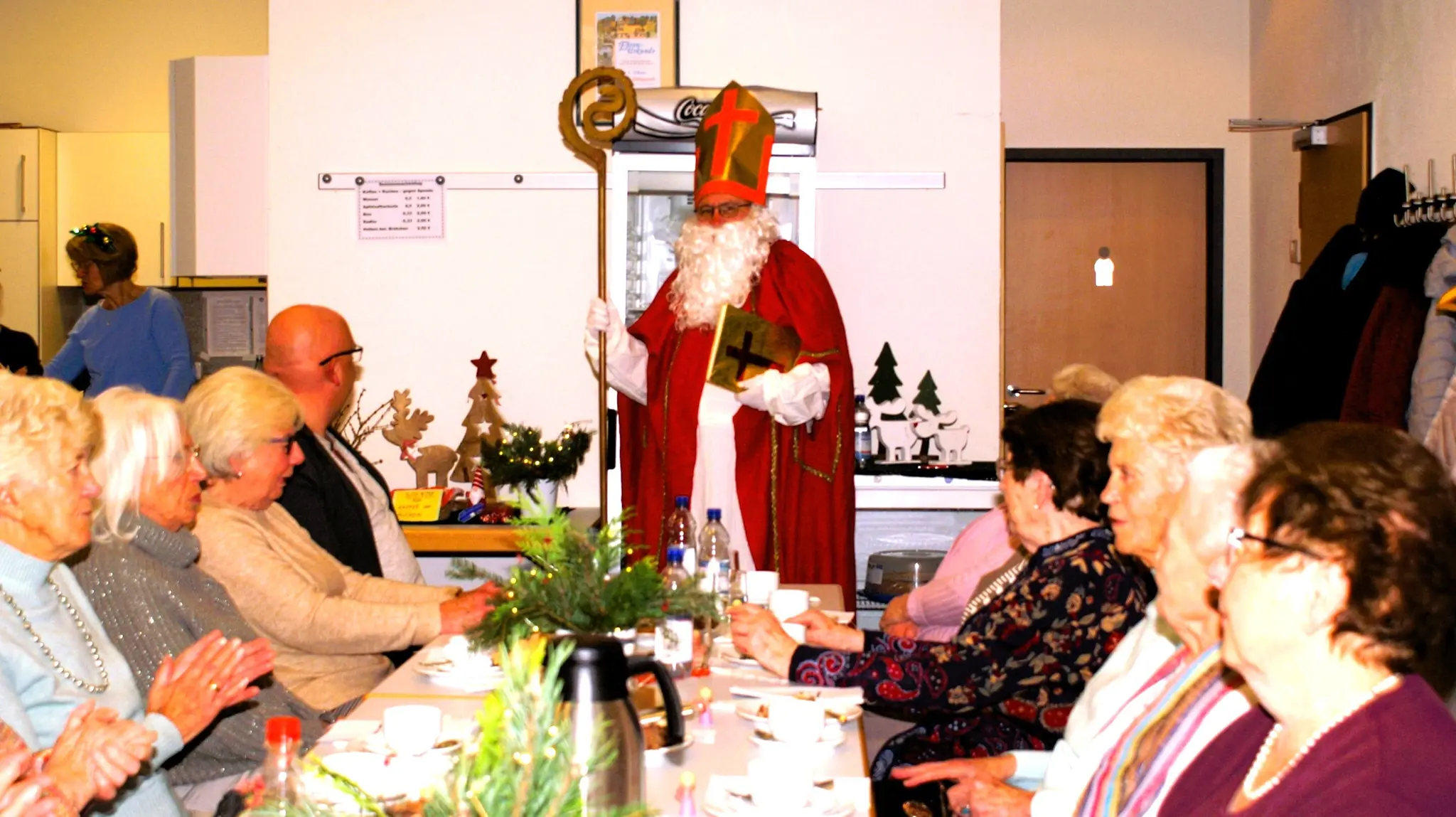 Senioren-in-R-ck-Schippach-feierten-Advent