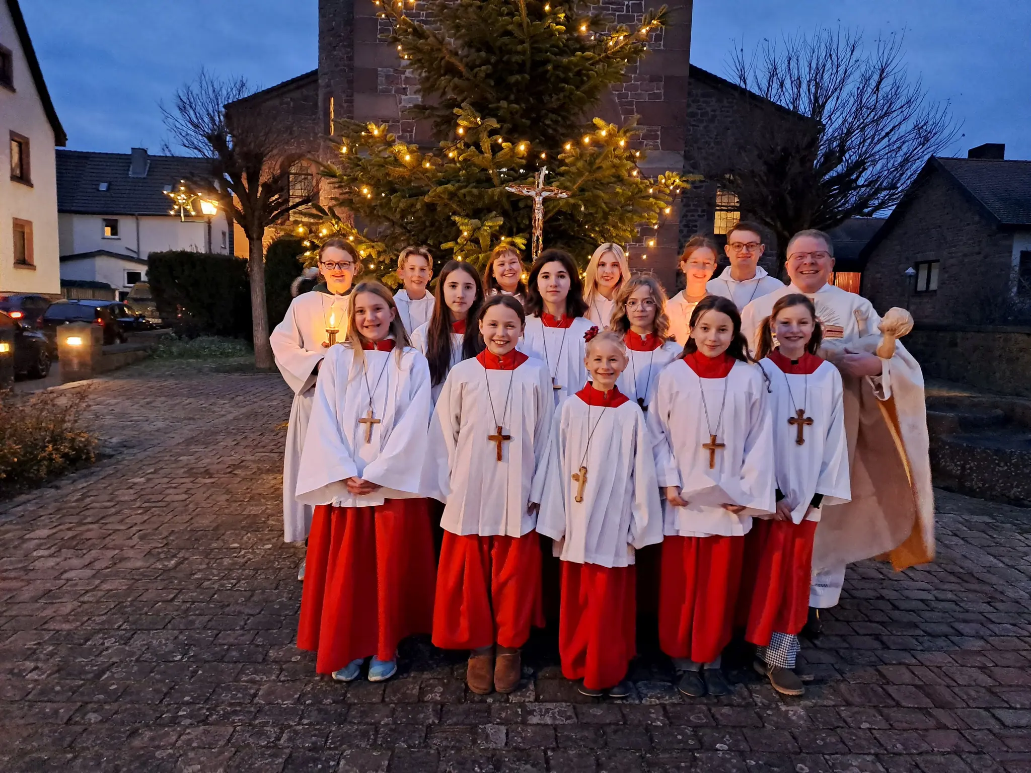 Volles-Haus-bei-der-Familienmette-in-Dorfprozelten