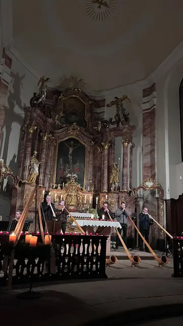 Foto: Urheber: Alphornbläser Mömlingen