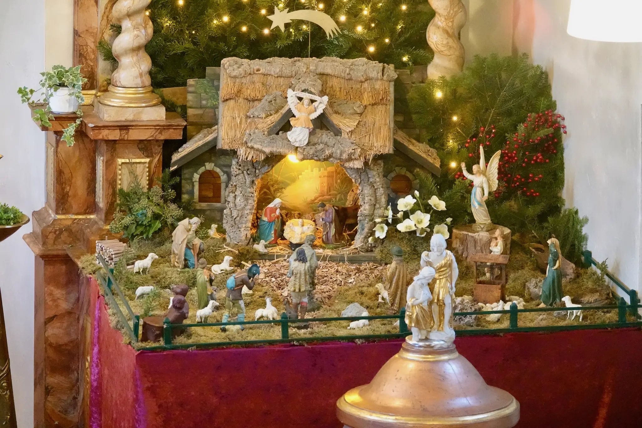 Weihnachts-Krippen-in-und-um-Eichenb-hl