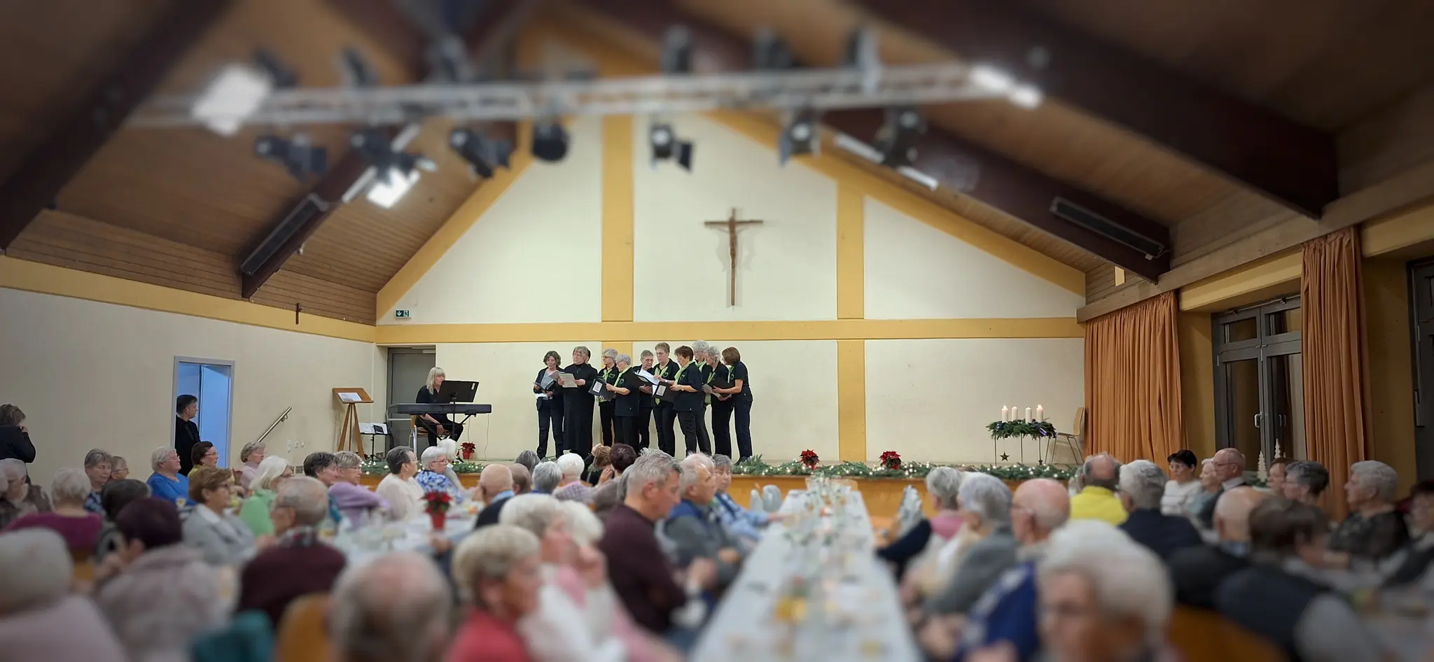 Adventliche-Feier-der-Senioren