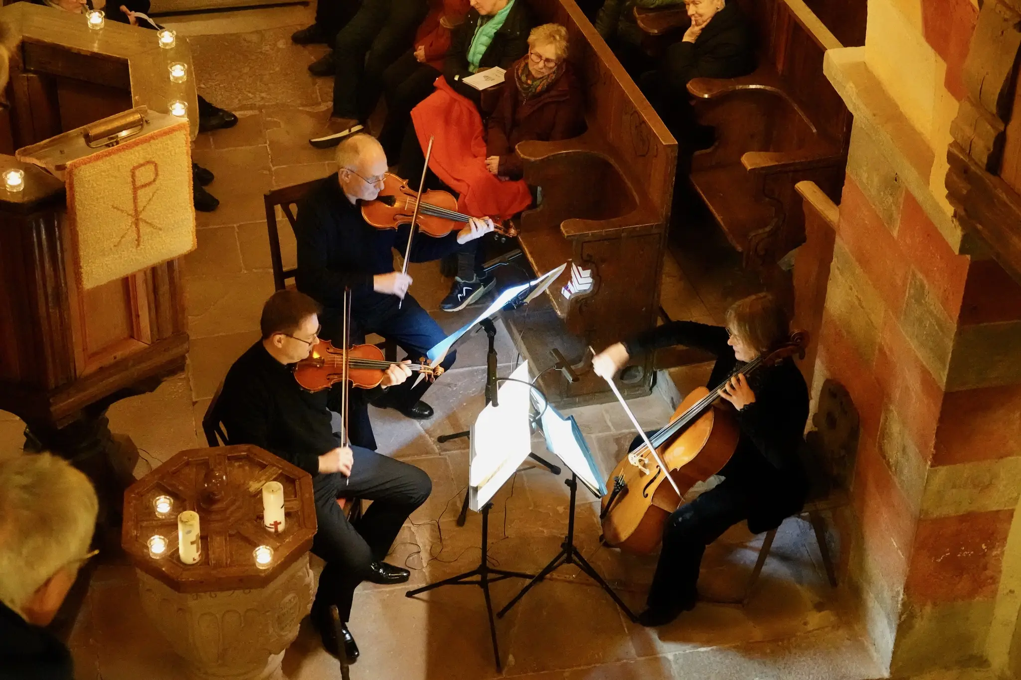 Musikalischer-Magischer-Moment-Meisterhaftes-Miteinander-beim-Neujahrsauftakt-