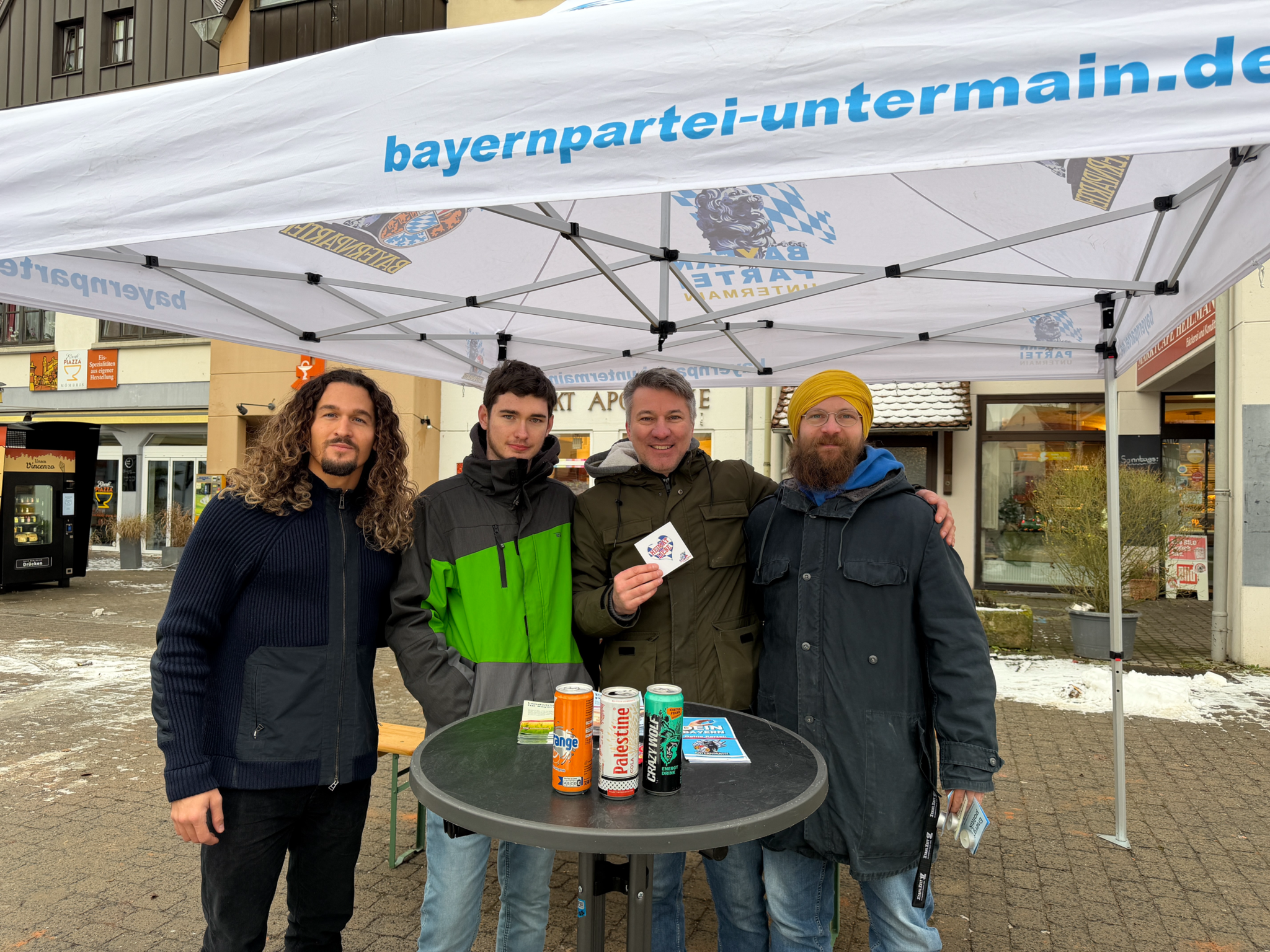Erster-Stand-im-neuen-Jahr-der-Bayernpartei-in-M-mbris-