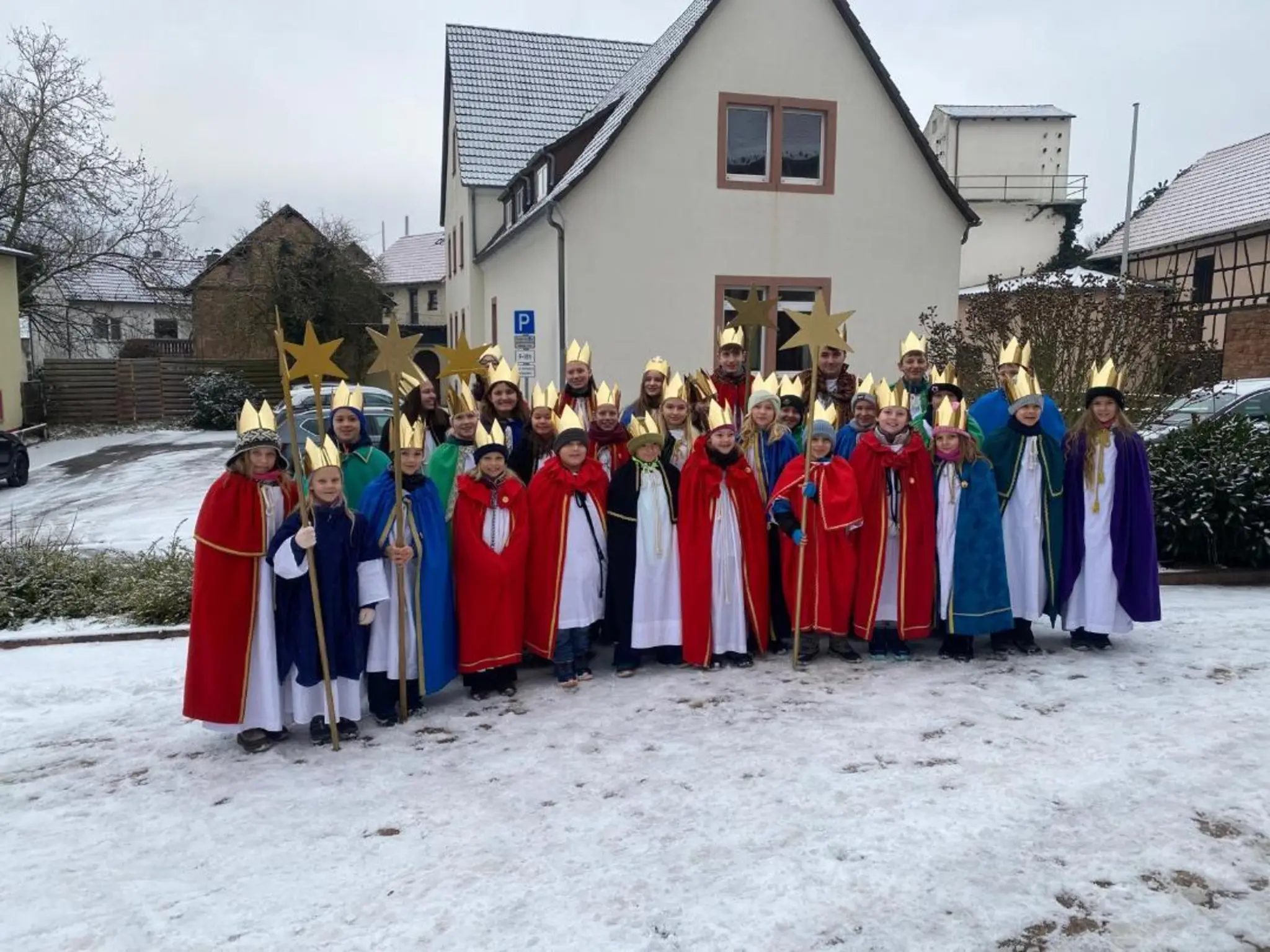 Achtung-K-nige-unterwegs