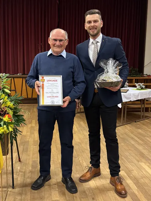 Walter Sollorz (NCV) und Ralf Sendelbach (1. Bürgermeister Niedernberg). | Foto: Christiane Sendelbach