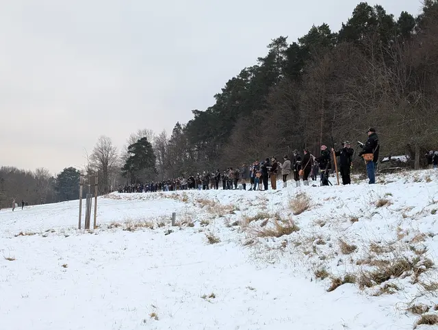 Böllerschützen in der Aufstellung