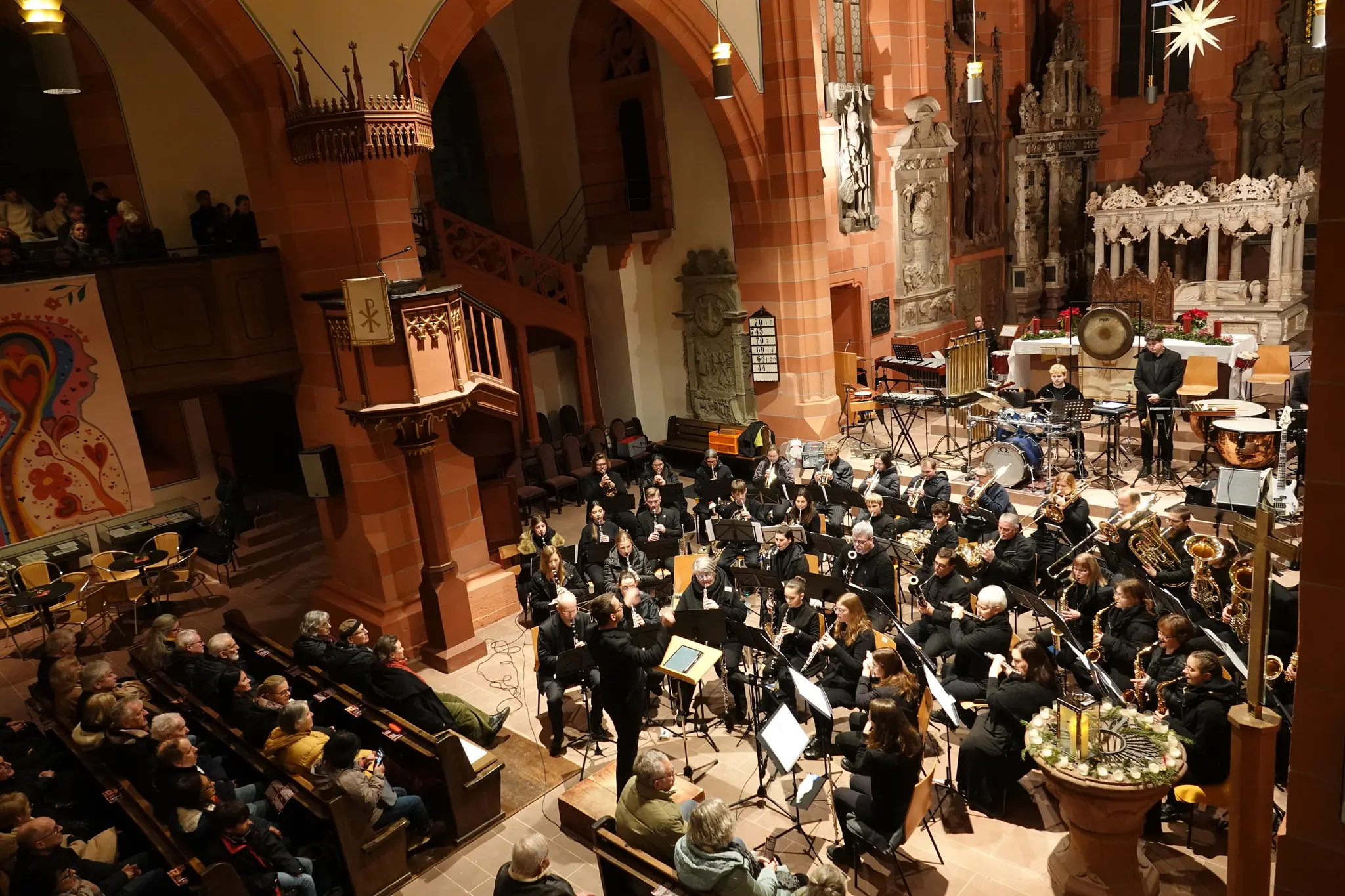 Festlicher-fantasievoller-und-fulminanter-Auftakt-in-neue-Jahr-