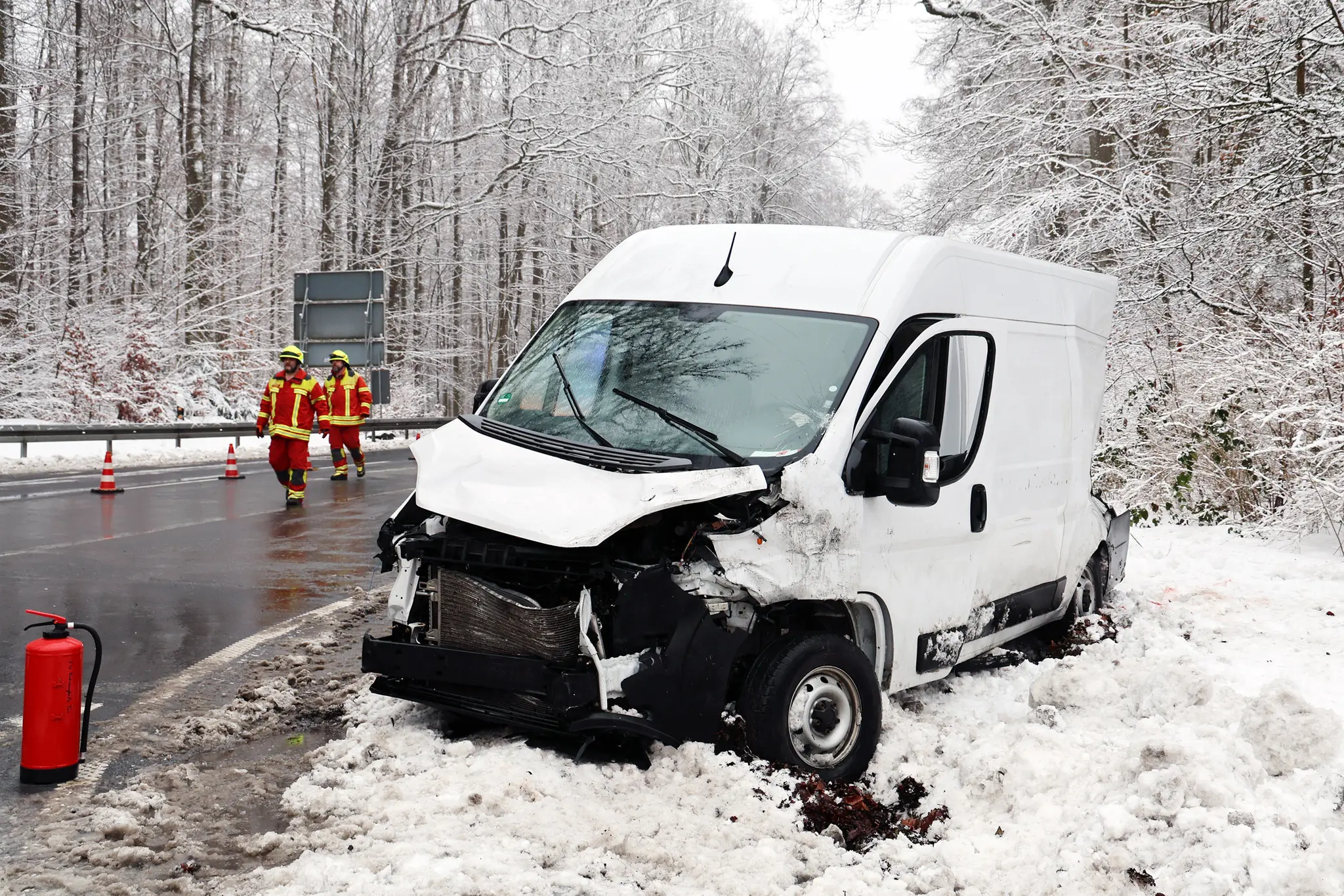 Verkehrsunfall-auf-der-B26-bei-Laufach-am-12-01-2026
