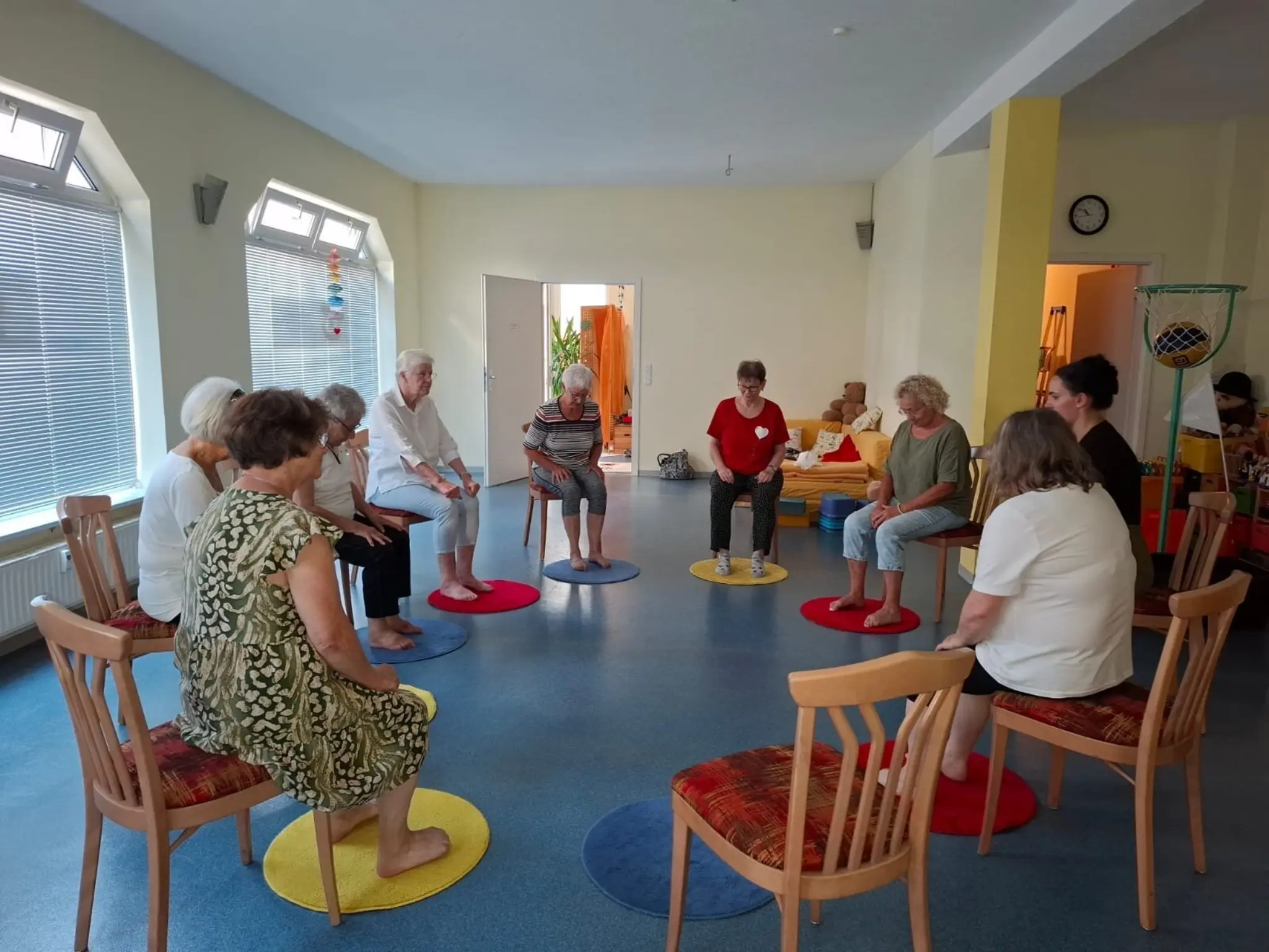 Vitalica-bietet-neuen-Kurs-Fussgymnastik-an