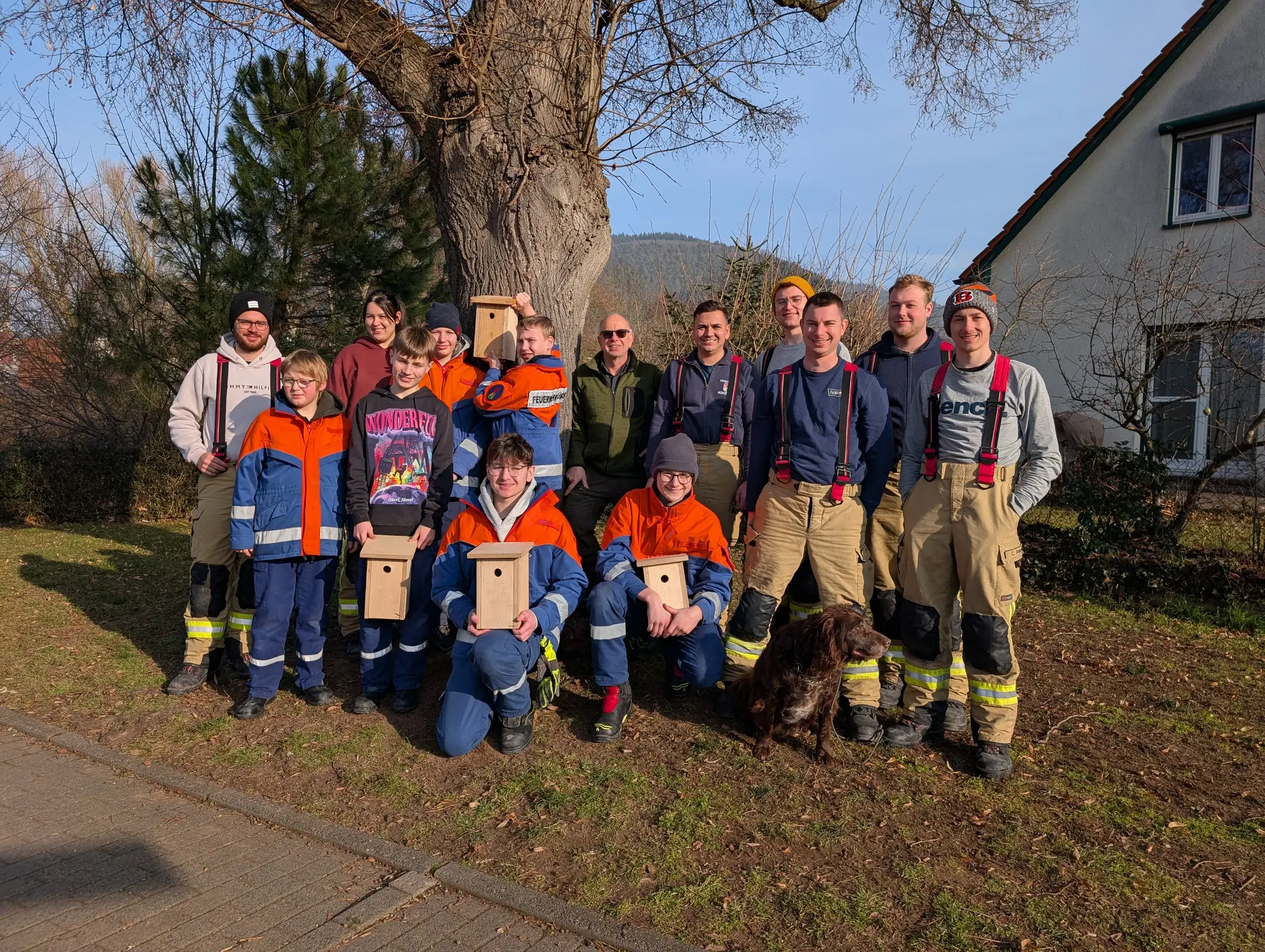 Nistkastenaktion-der-Jugendfeuerwehr-B-rgstadt