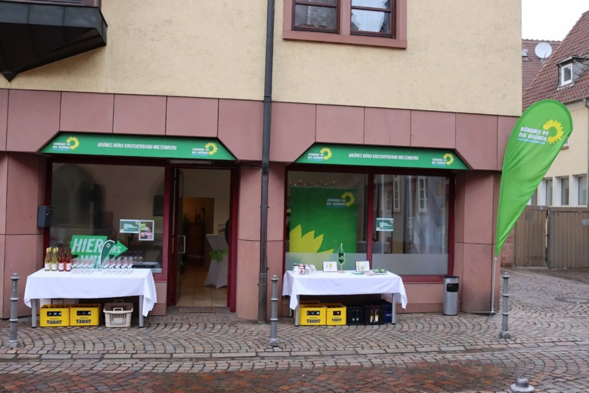 Gr-nes-B-ro-in-Obernburg-er-ffnet