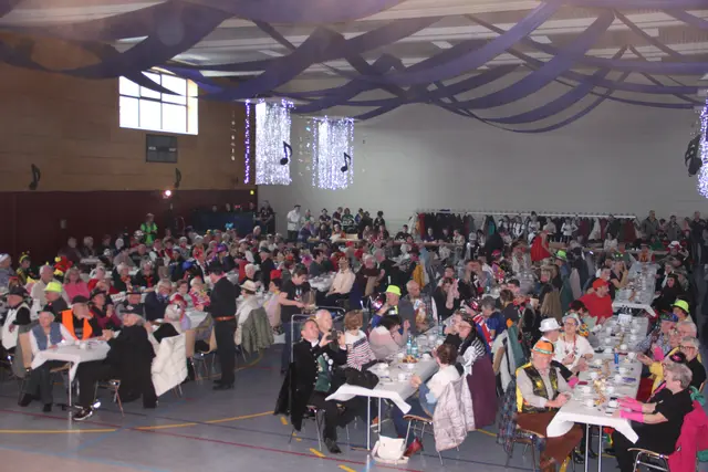 Tolles Publikum in der Ludwig Ritter Halle in Mömlingen  | Foto: Hilmar Rothermich