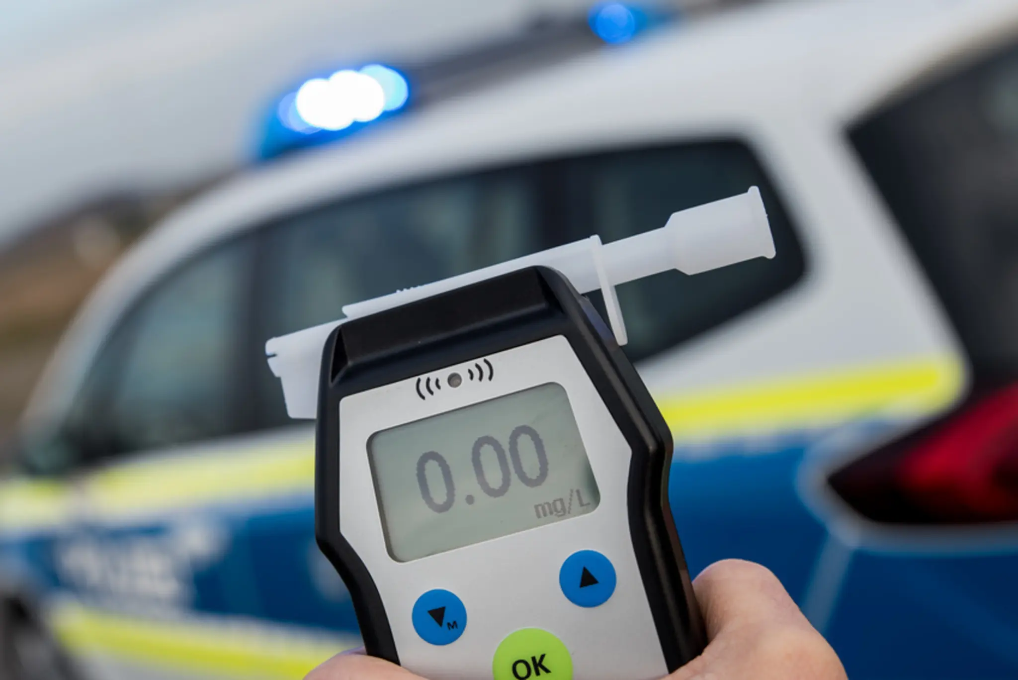 Kreis-Miltenberg-Mit-ber-zwei-Promille-in-den-Gegenverkehr-gekommen-F-hrerschein-sichergestellt-Fassade-besch-digt-E-Bike-entwendet