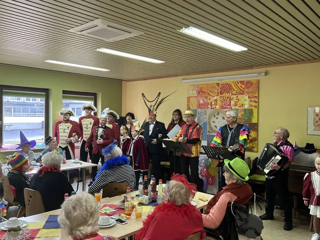 NCV und Prinzenpaare in der "Spätlese". | Foto: Daniela Klug