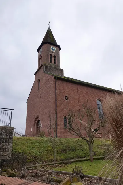 Pfarrkirche in Riedern.