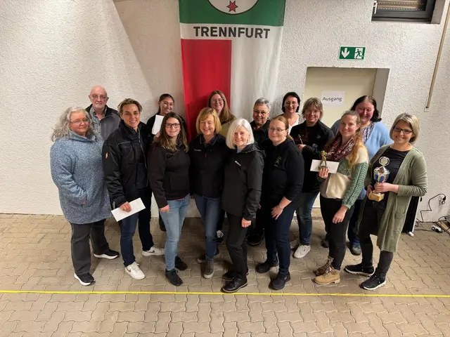 Alle Siegerinnen, sowie die Gaudamenleitung Christina Lebert und Gausportleiter Alfons Hock