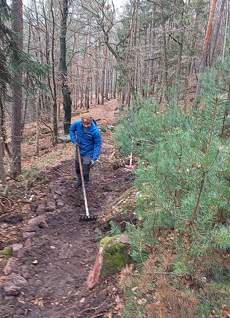 Trailbau der Mountainbau-Strecke in Mönchberg. | Foto: © Churfranken