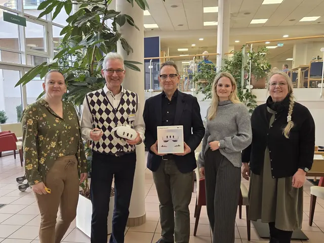 vlnr. Jessica Rickert und Matthias Schiller (Einrichtungsleiter) vom Haus Maria Regina, Bürgermeister Bernd Kahlert, Evelyn Bosche (Tourismusgemeinschaft DREI AM MAIN) und Dorothea Zöller (MCity Gewerbe und Tourismus Miltenberg e.V.) | Foto: Haus Maria Regina, Carmen Seifried