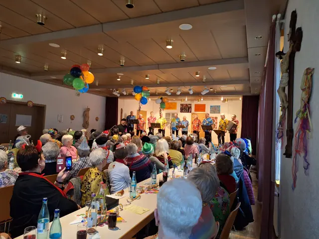 Seniorenfasching Mönchberg mit den Straßensängern