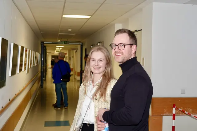 Die Ausstellung ist öffentlich zugänglich. Interessierte Fotofreunde und Gäste sind herzlich eingeladen, die Präsentation in der Erlenbaches Helios-Klinik zu besuchen und das Jubiläum diesbezüglich zu würdigen. 