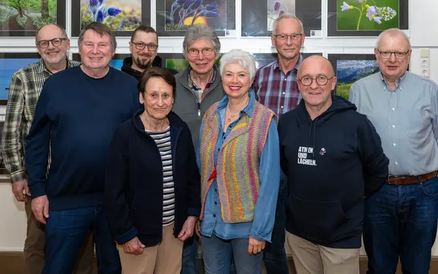 Neuer Vorstand Fotoclub Miltenberg e.V.
von links: Wolfgang Kuhlen, Bernd Ullrich, Marcin Jakubiec, Annemarie Breitenbach, Theo Broßler, Petra Farrenkopf, Horst Stenger, Achim Lutz, Siegfried Rath. Auf dem Foto fehlt: Heinz Albert | Foto: Robert Ulsamer