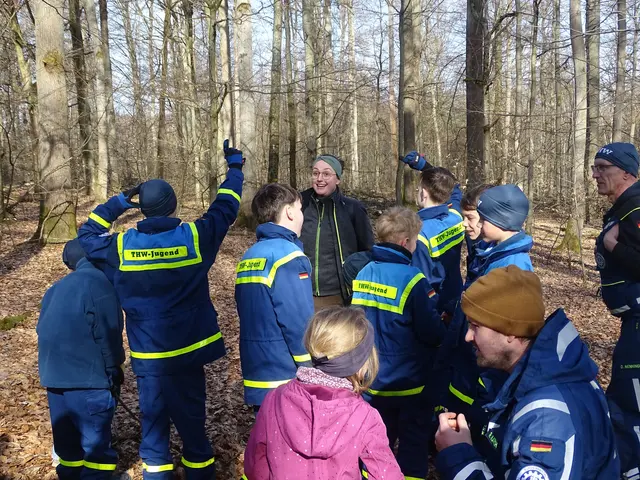 An mehreren Stationen lernten die jungen Einsatzkräfte die Wichtigkeit eines intakten Waldes kennen. | Foto: THW Miltenberg 