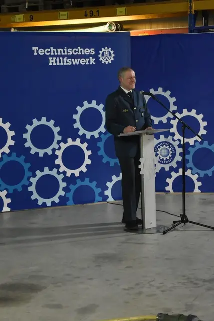 Bild zeigt den Ortsbeauftragten Stefan Wolf bei seinen Ausführungen des Rechenschaftsberichts. | Foto: THW Miltenberg