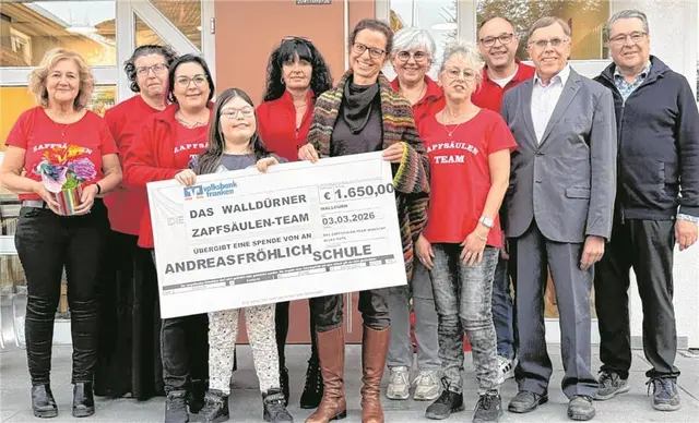 Foto: Bild: Zapfsäulenteam Spieler Walldürn
